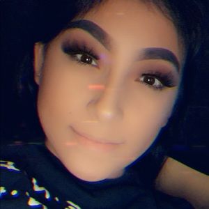 Meet your Posher, Nydia